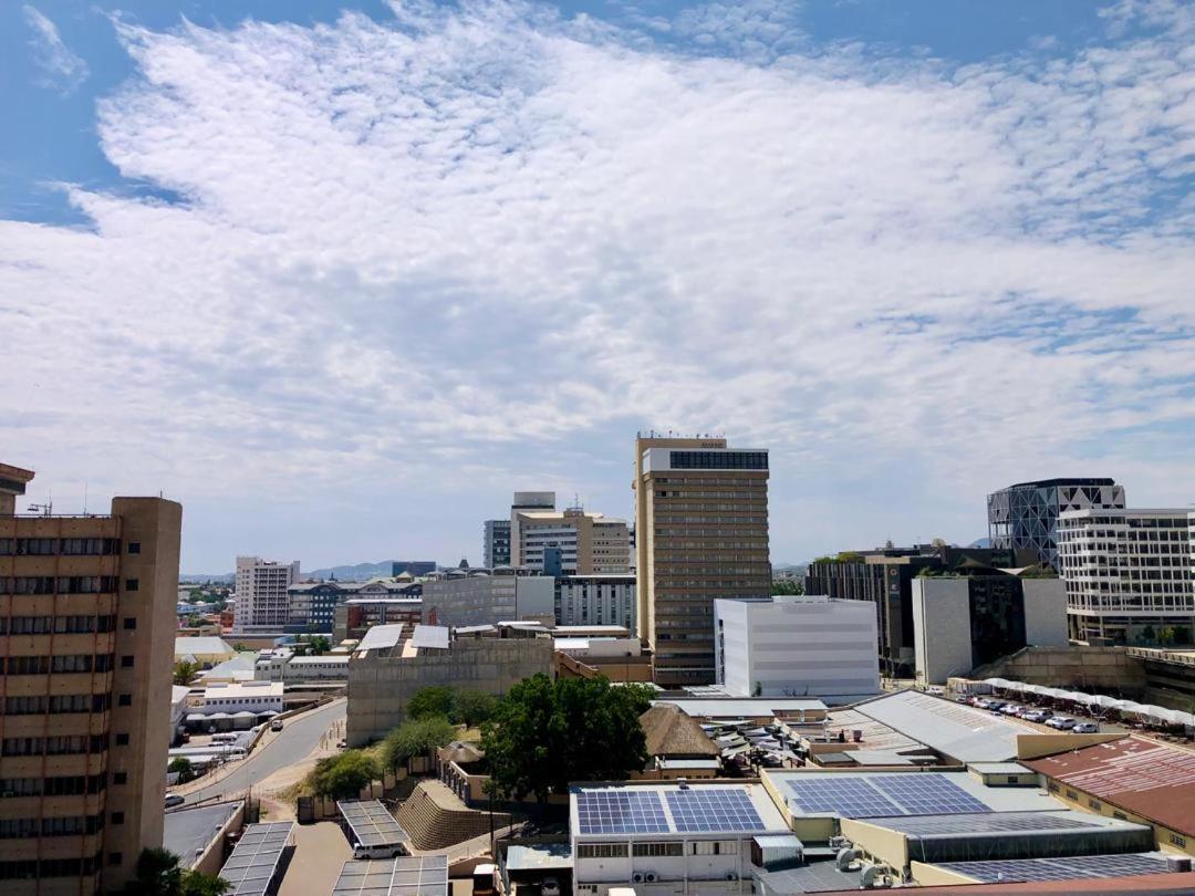 Cosy Apartment In The Heat Of The City Windhoek Exterior foto