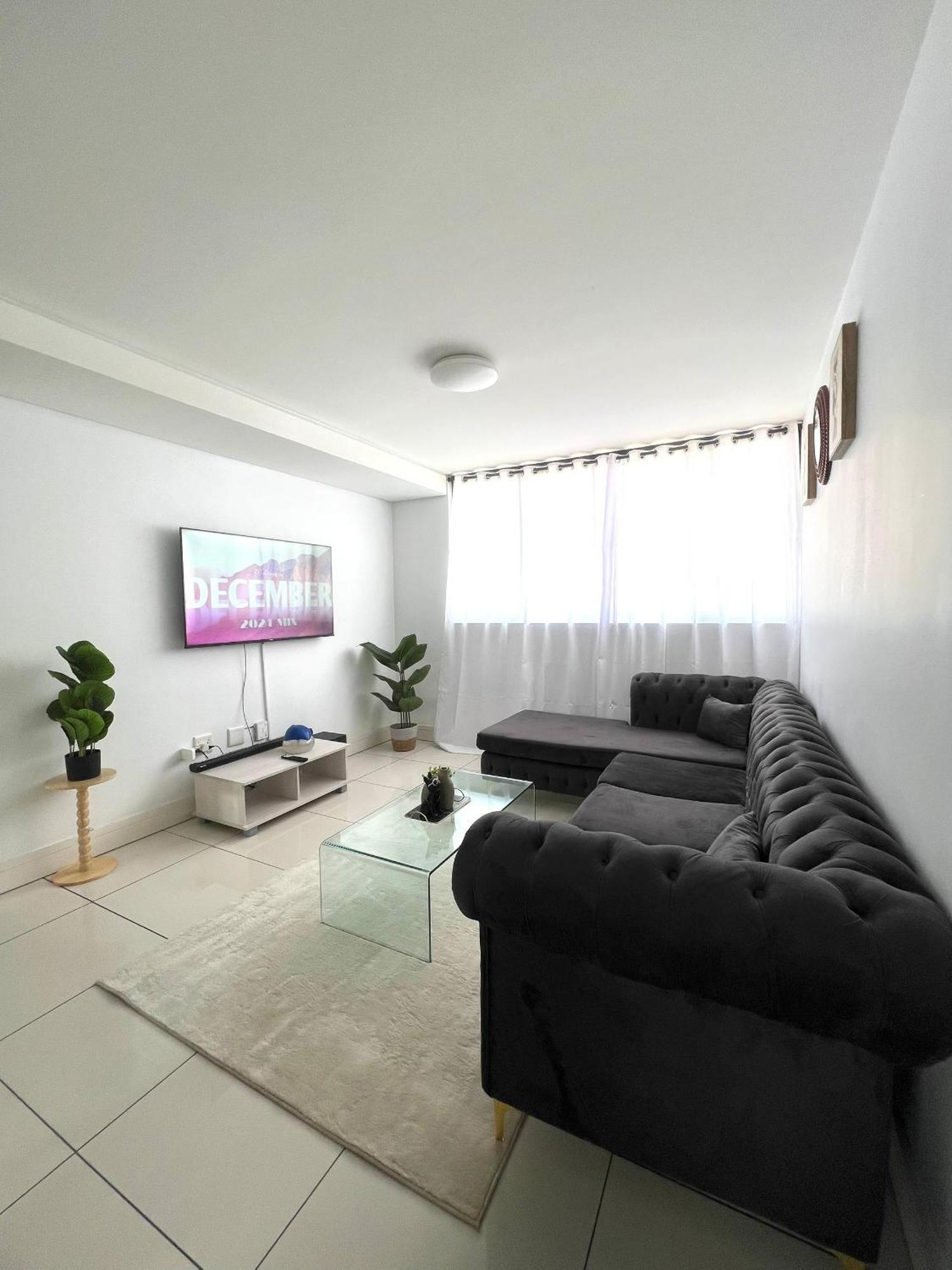Cosy Apartment In The Heat Of The City Windhoek Exterior foto