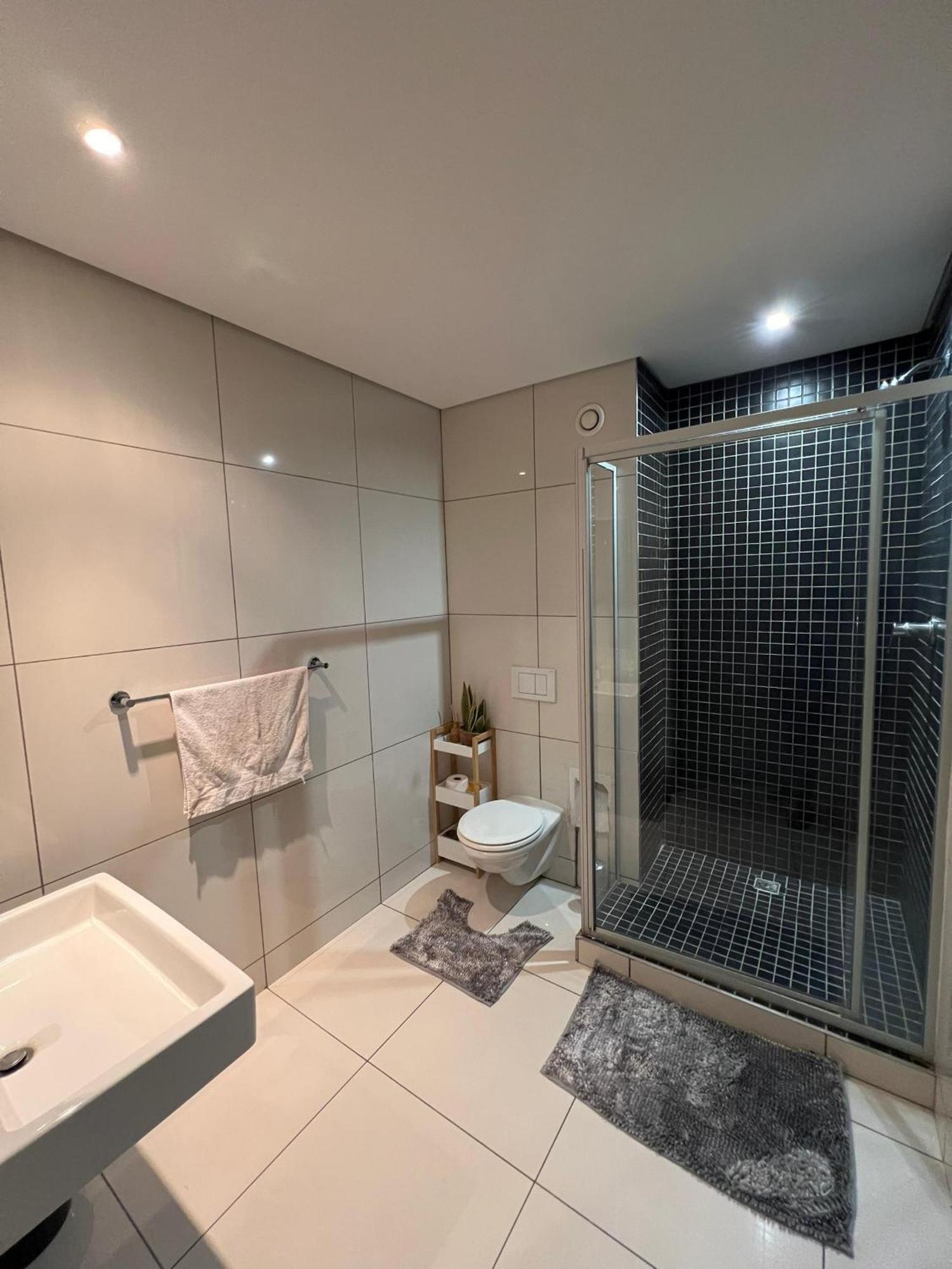 Cosy Apartment In The Heat Of The City Windhoek Exterior foto